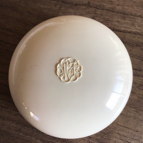 NEW Vintage Max Factor Hypnotique Bath Powder (4 ounces) - Picture 2 of 4